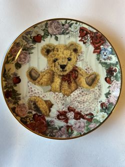 Vintage Teddy Bear Collector Plates – Set of 9 (Franklin Mint Heirloom Series)
