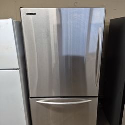 Bottom Mount Refrigerator 