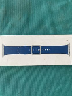 Apple Watch 402MM Classic Buckle, New