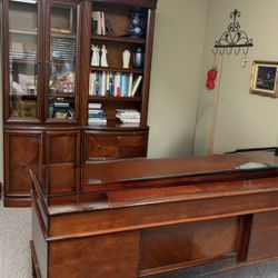 Desk And Hutch