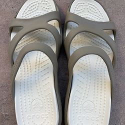 Crocs Women Sandals-Size 7
