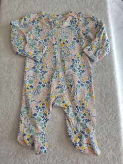 NEW! Baby Girl, Newborn, Floral Zip-Up Footed Sleeper