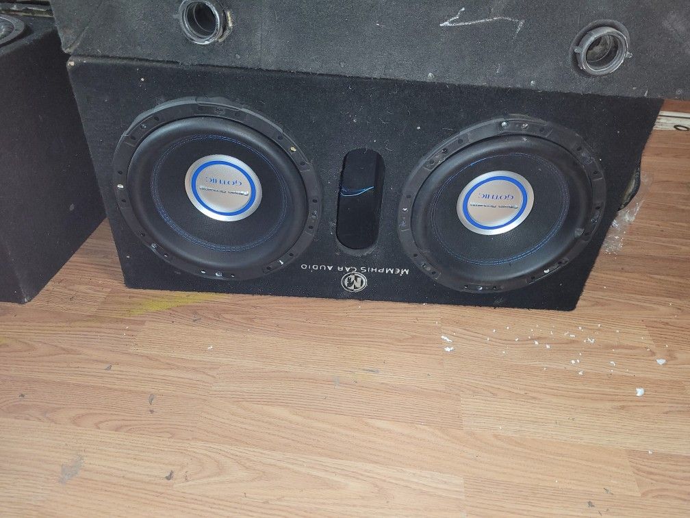 225 100 what power Aqustic subs brand new in a Memphis Box with a power acoustic 2500 W amp for 250