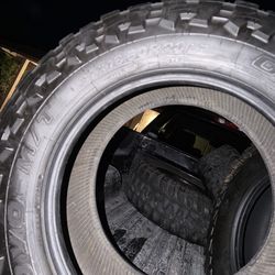 37x 20 Toyo Tires