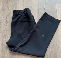 Lululemon On the Fly Straight Leg Ankle Pants | Size 4