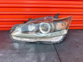 12 -13 LEXUS CT200H - LEFT  Drive HEADLIGHT OEM