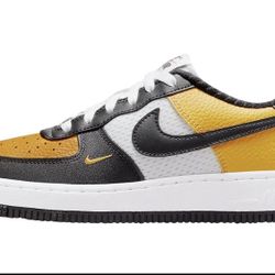 NEW NIKE AIR FORCE 1 LV8 UNIVERSITY GOLD/BLACK-WHITE Basketball