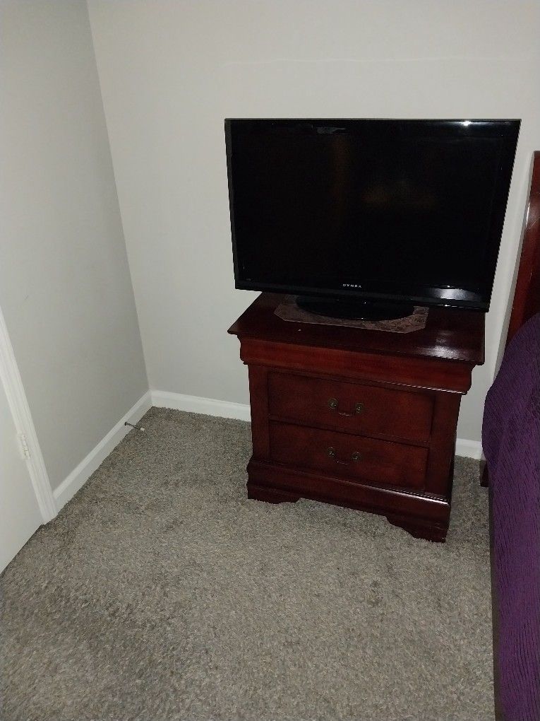 Samsung TV "27" Inch