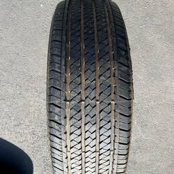 (1) 255/70R17 Bridgestone Tire