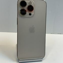 Apple iPhone 13 PRO 256gb. ( Fully Unlocked Device )