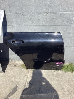 2014-2019 Mercedes Benz CLA 450 AMG Passenger Side Rear Door OEM