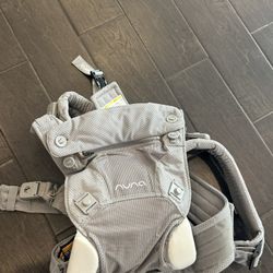 Nuna Baby Carrier 