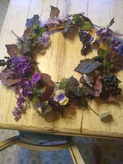 Large Pansy Wreath 