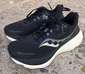 SAUCONY RUNNING SHOES