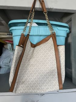 Michael K Purse 