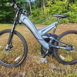 Vintage Caalnnondale Raven 2000
