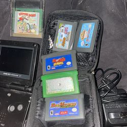 Gameboy bundle with Pokemon
