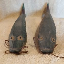 PRIMITIVE WOOD FOLK ART FISHING DECOY