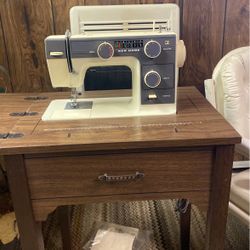 Vintage Sewing Machine 