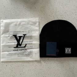 Louis Vuitton Monogram Patch Wool Beanie — Black