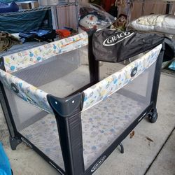 Graco Portable crib