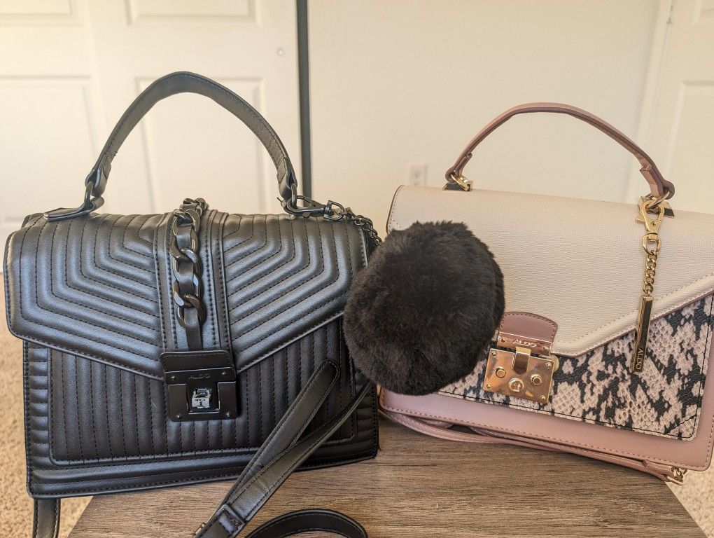 ALDO Jerilini Tote bags like new,
ALDO handbags in Black and Rose with Snake print MOVE OUT SALE ⚠️