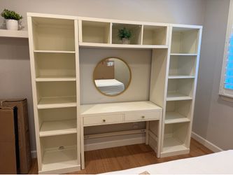 Desk & Bookshelf