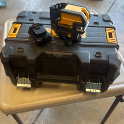 DEWALT Laser 