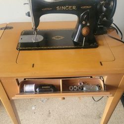 Singer Sewing Machine 1951 Vintage