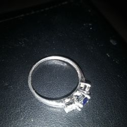 Women's  Stauer 925 Silver Ring Beautiful Setting