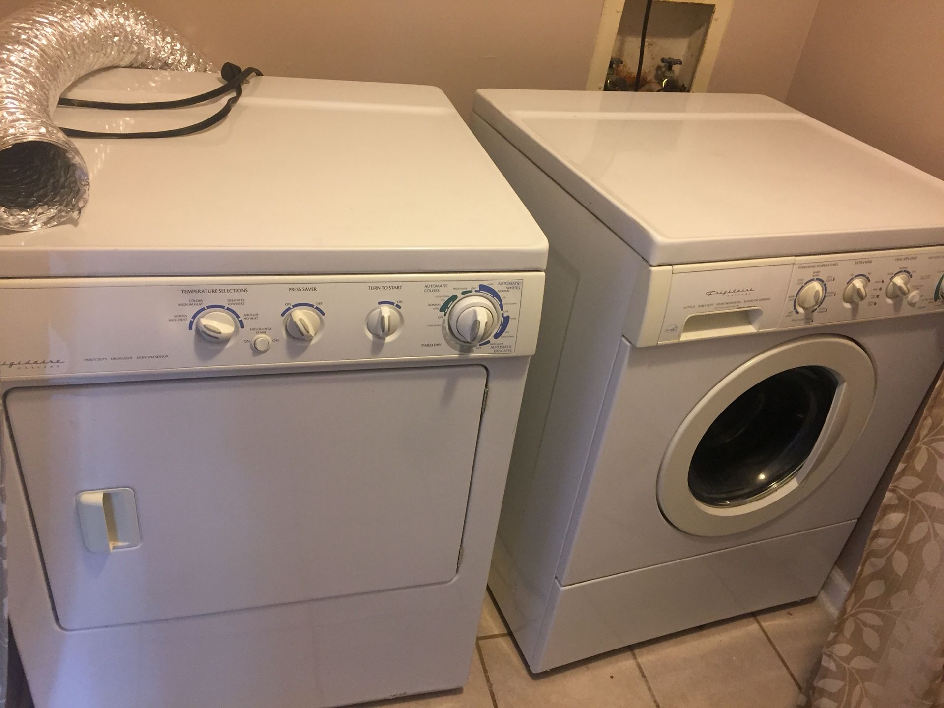 Frigidaire gallery heavy duty drum light moisture sensor washer and dryer