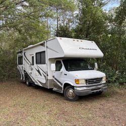 2005 Ford E450  Thor Camper Motor Home