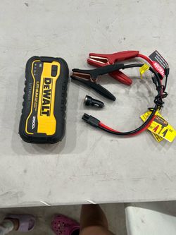 Dewalt jumpstart 2500 ah