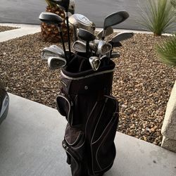 Golf Bag With 23 Clubs 