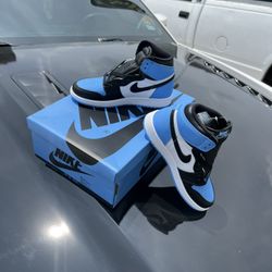 Jordan Retro 1 University Blue