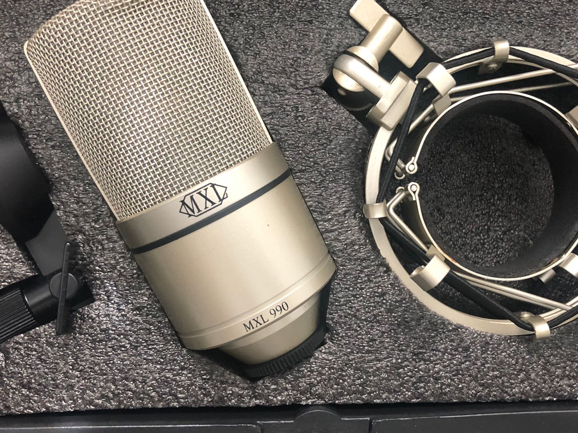 MXL 990 Condenser Microphone