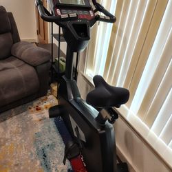 Sole B94 Upright Exercise Bike