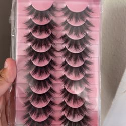 Lashes BRAND NEW