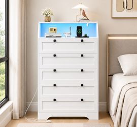 New White Dresser Tall 5 Drawer Dresser for Bedroom, Wood Chest of Drawers with LED Lights, Charging Station, Metal Handles, Modern Storage Cabinet an