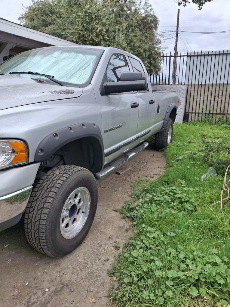 2004 Dodge Ram 2500