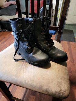 Womens Sorel Boots Sz. 5