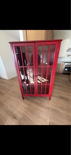 Glass cabinet