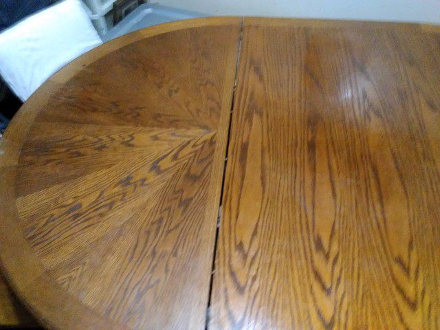 Amish Ball And Claw Foot Dining Room Table