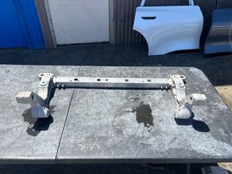 RIVIAN R1S R1T 2022-2026 OEM FRONT SUBFRAME CROSSMEMBER CRADLE BRACKET BAR AWD