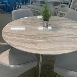 5pc Dining Room Table Set 