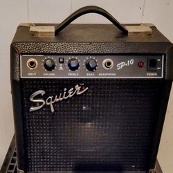 Fender SP 10 Amp & BC Rich Guitar 