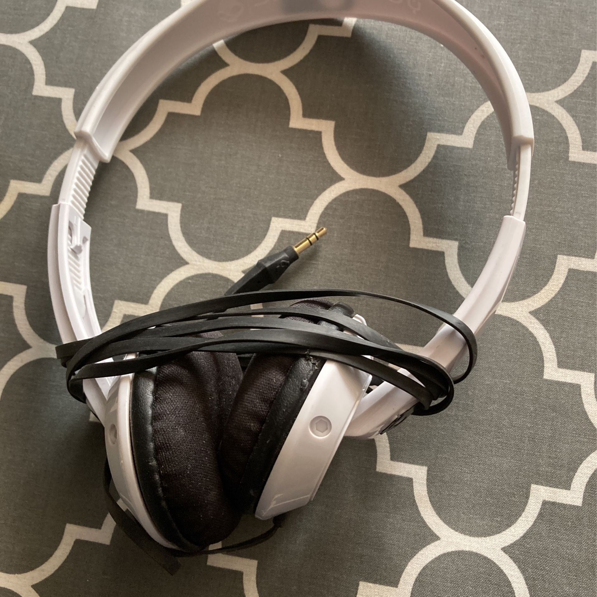 Skullcandy Headphones .