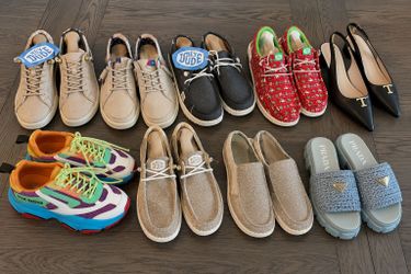10 pair women's shoes