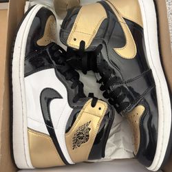 Jordan 1 Gold Toe Size 10.5