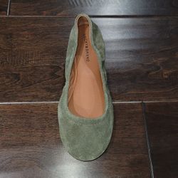 Lucky Brand "Erin" (Sz 7.5) Suede Leather Olive Green Round Toe Ballet Flats Excellent Condition PRICE Is Firm Cash Only 
